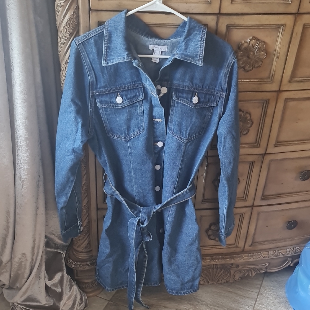 Forever 21 Blue Denim Jean Jacket Timeless Style
